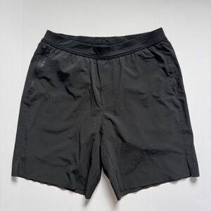 Ten Thousand Men's Black Athletic Shorts Size 9'' Large